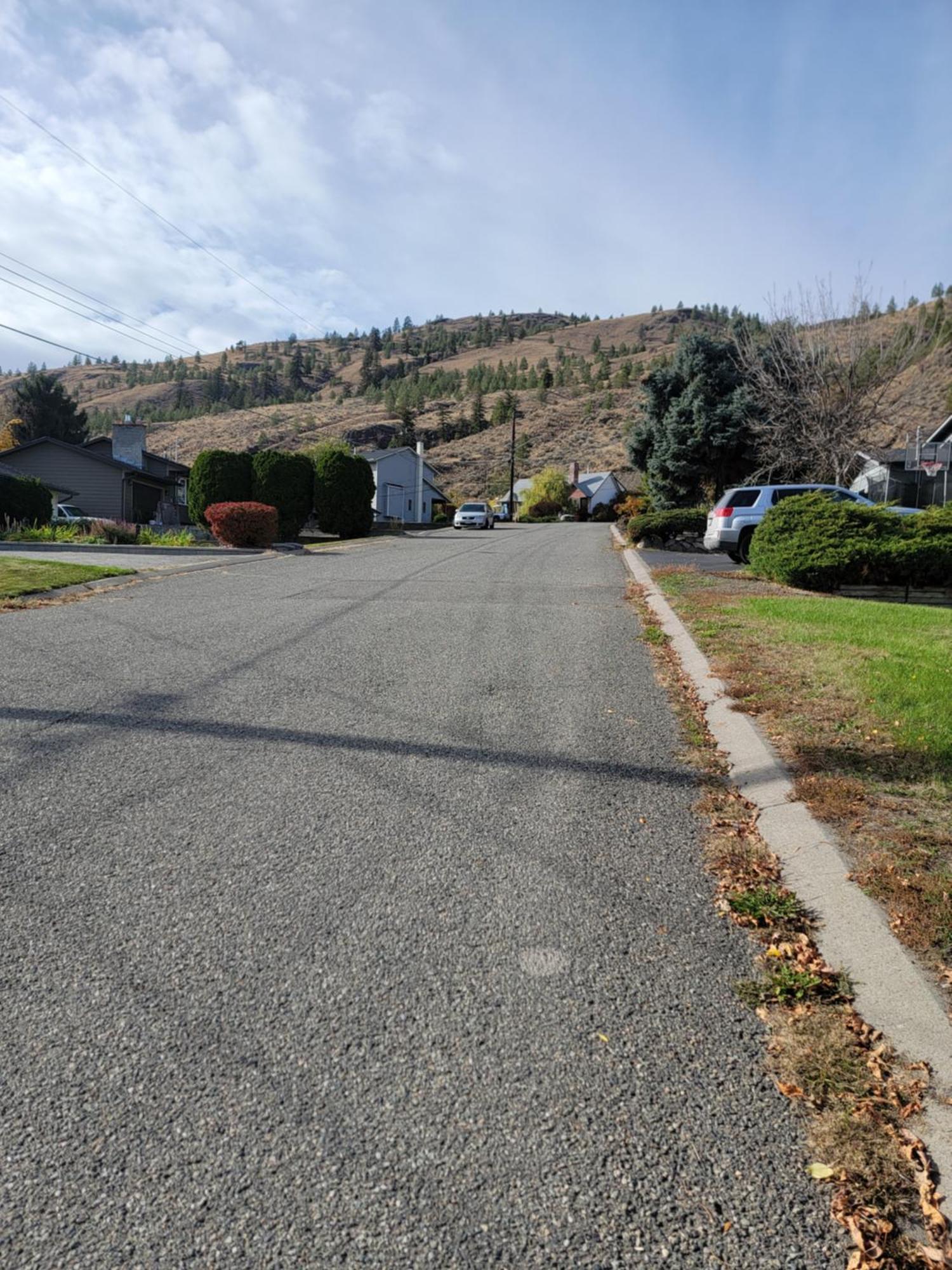 Charming - 2 Bedrooms Suite, 1 Full Bath & Family Room Kamloops Exterior photo
